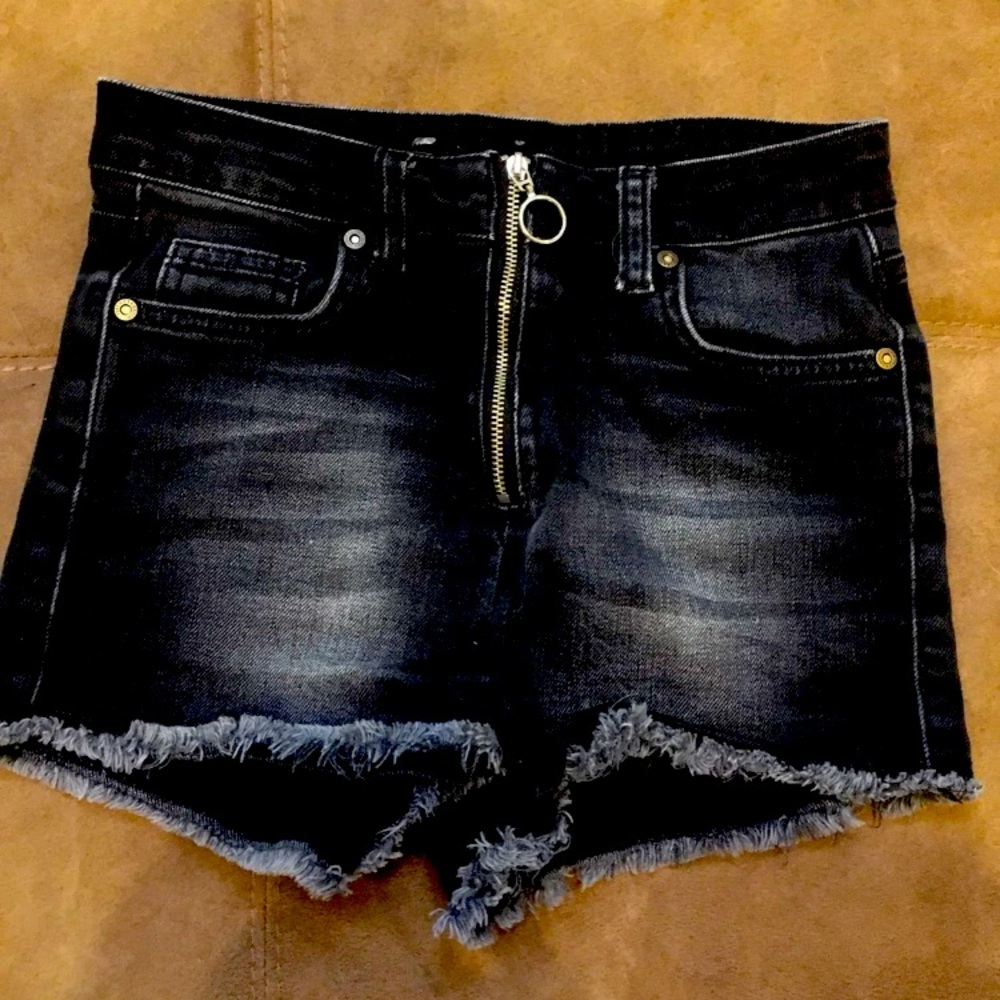 Black Jean Shorts (FROM VENICE)